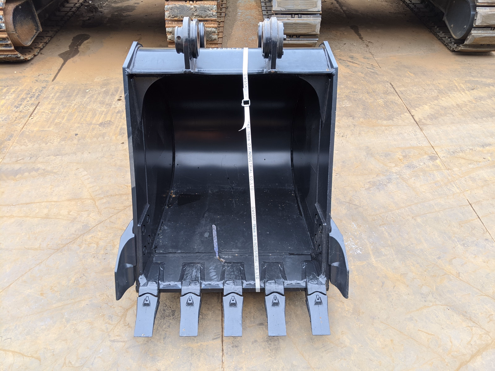 Used Construction Machine Used HITACHI Bucket Standard bucket ZX135 Standard bucket Photos