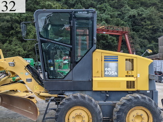 中古建設機械 中古 コマツ KOMATSU モーターグレーダー アーティキュレート式 GD405A-3
