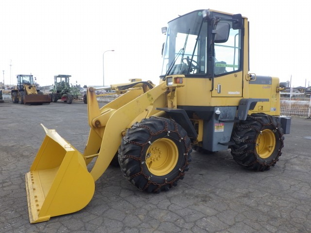 中古建設機械 中古 コマツ KOMATSU ホイール・ローダ １．０立米以下 WA80-3